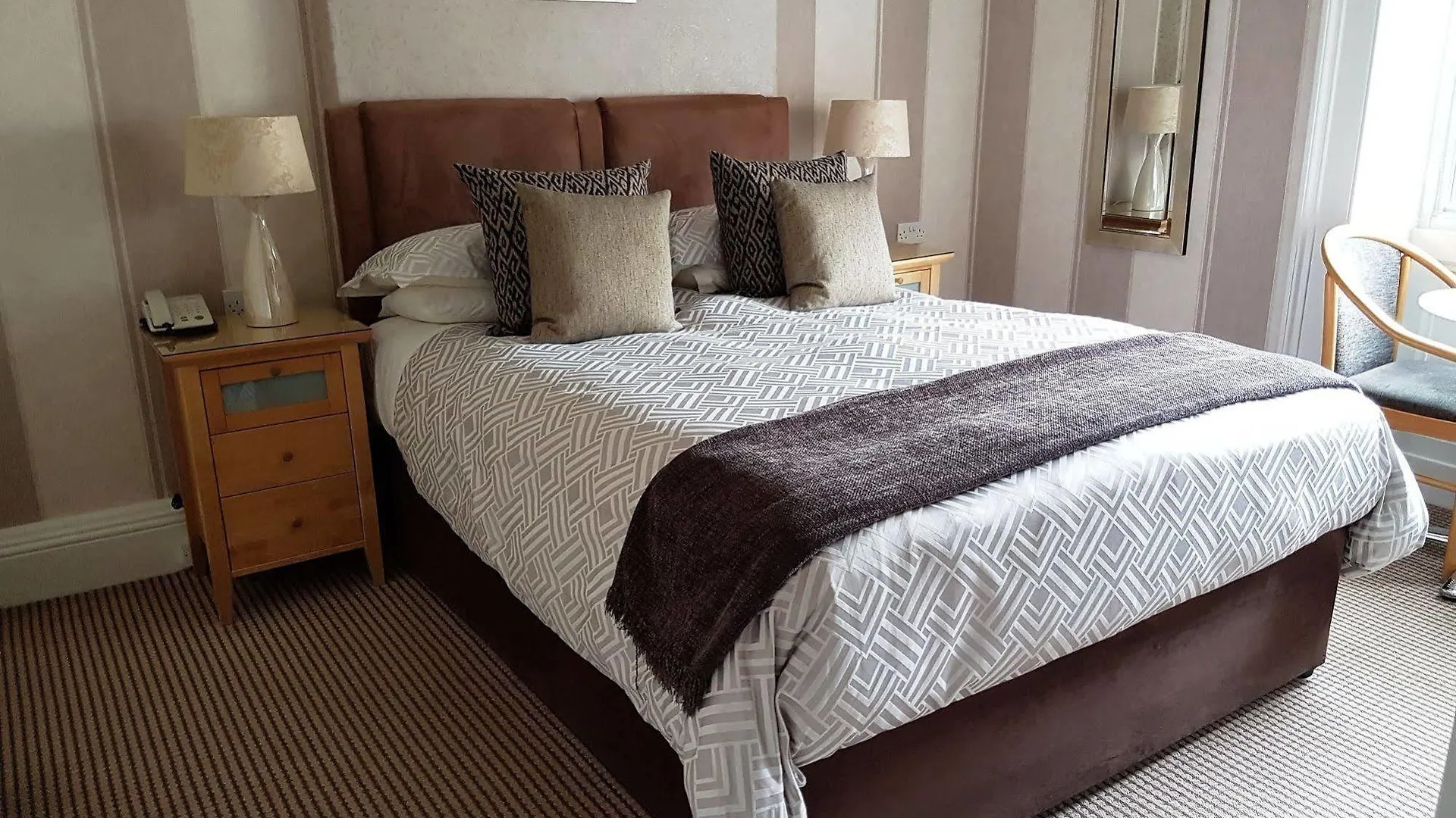 Kew House Otel Edinburgh Konukevi